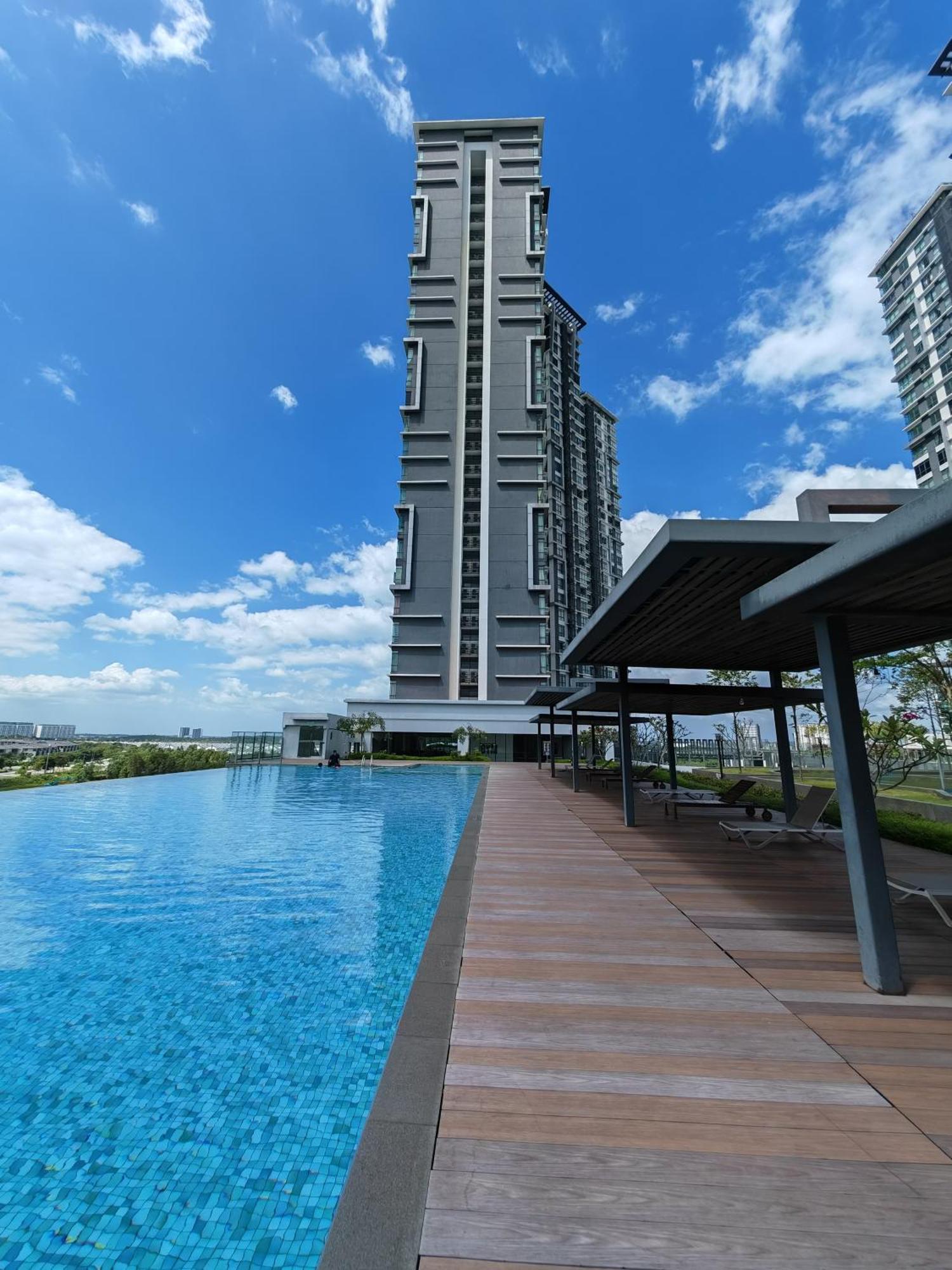 Santai Homestay Cyberjaya Exterior photo